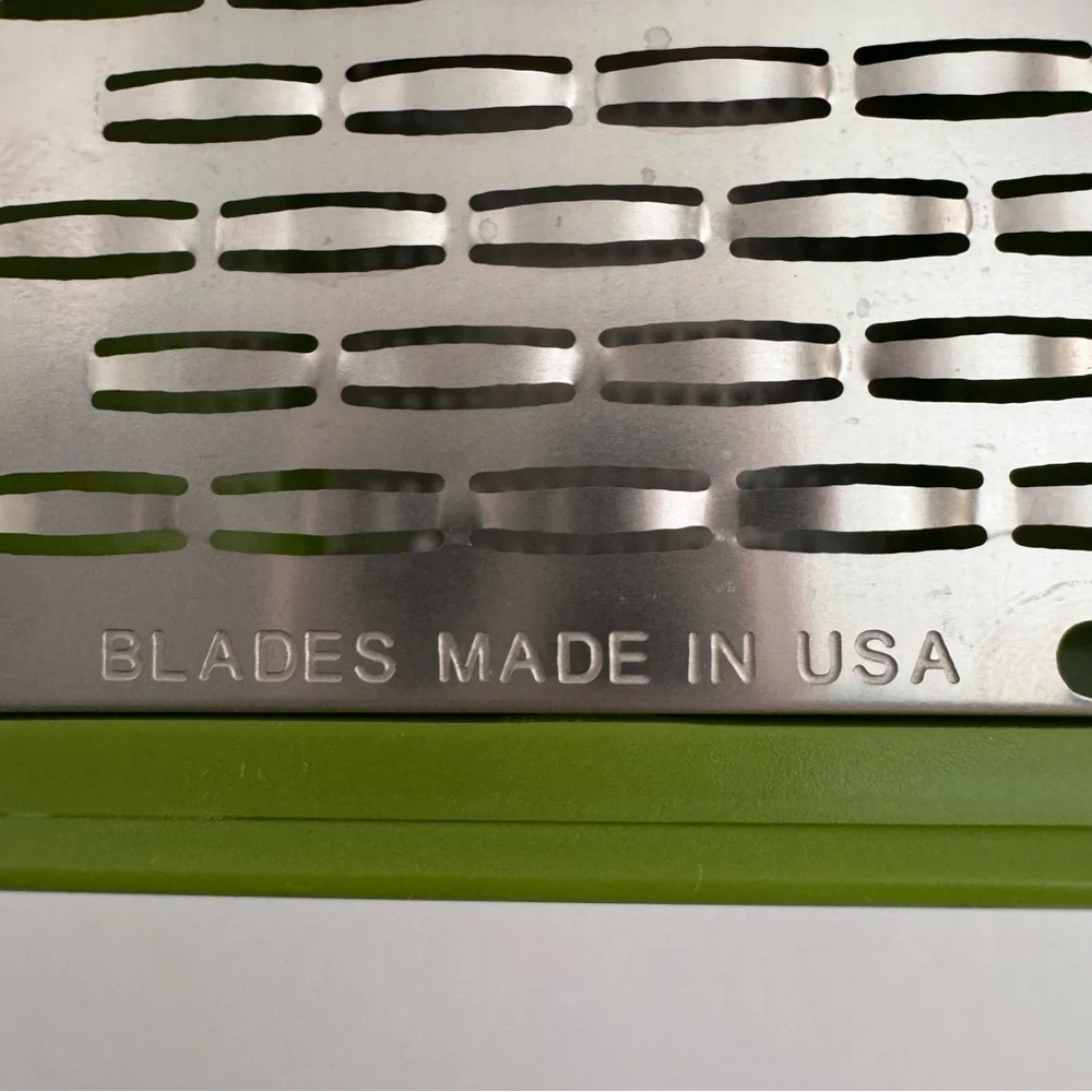 Microplane 3-in-1 Cube Grater Green Fine Ribbon Coarse Blades